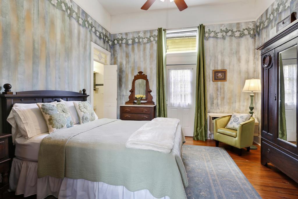 Auld Sweet Olive Bed And Breakfast Новый Орлеан Экстерьер фото